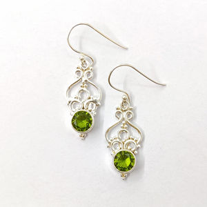 ต่างหูเพอริดอททรงหยดน้ำ 3.4 กรัม เครื่องประดับแฟชั่นทันสมัย - Product Image 1