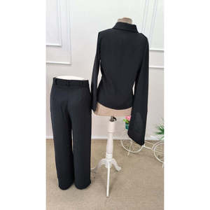 Conjunto de Blusa de Manga Larga y Pantalones para Mujer con Detalle de Chal y Cinturón, 32189 - Negro - Product Image 5