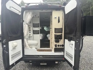 Caravana Usada Entegra Coach Ethos 20E 2025, Remolque de Lujo para Viajes - Product Image 2