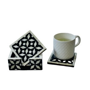 Dessous de verre incrusté d'os avec support géométrique noir fabriqué à la main en bois naturel incrusté d'os sous-verre en pierre de qualité supérieure bon poli - Product Image 1