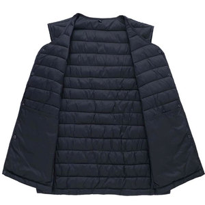 Chaleco Acolchado para Hombre Mono Riders, Diseño de Última Moda, Relleno 100% Poliéster, Cuello en V, Cierre de Cremallera, Decoración con Remaches, para Invierno - Product Image 3