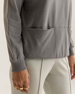 Sudadera Clásica Gris con Cuello Redondo, Manga Larga, Estilo Casual con Bolsillo Tipo Canguro, Corte Holgado, Estilo Urbano Personalizado - Product Image 5