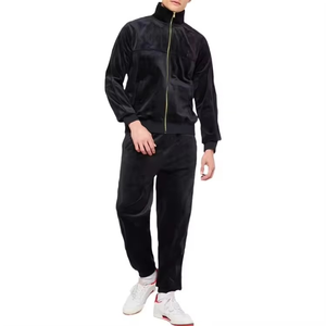 Combinaison de jogging en velours avec logo personnalisé de haute qualité pour hommes Survêtement en velours à séchage rapide avec survêtement en polaire imprimé de haute conception - Product Image 3