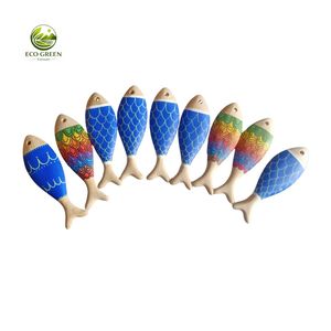 ชุดงานฝีมือ DIY รูปปลาจากไม้แอช ของตกแต่งแบบกำหนดเองสำหรับการระบายสี ของใช้ศิลปะในห้องเรียนแบบมอนเตสซอรี่ ของตกแต่งทำมือแบบแขวน - Product Image 1