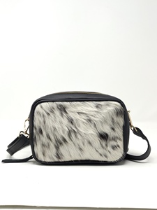 Bolso de cuero hecho a mano con pelo natural de primera calidad para mujer, bolso de cuero tallado a mano, venta al por mayor, bolso de hombro para teléfono para mujer - Product Image 3
