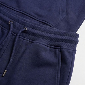 Survêtement pour homme, conçu pour un usage quotidien, comprend une veste zippée intégrale, un pantalon de jogging extensible, un tissu respirant, un style de vie actif, vêtements de sport - Product Image 5