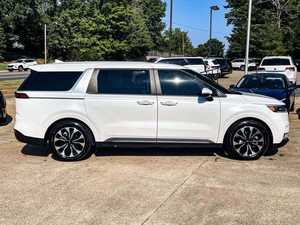 Berline Carnival 2025 Automatique Batterie Lithium Sièges Tissu Simple Intérieur Sombre Traction Avant Conduite à Gauche Euro VI Économique - Product Image 5