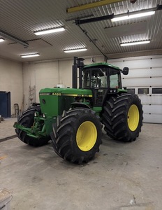 Tracteurs neufs et d'occasion John & Deere 150 CV pour travaux lourds - Product Image 1