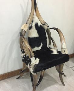 Silla de cuerno de buey hecha a mano, artesanía, diseño cómodo y la mejor decoración interior con cuerno de vaca pulido natural - Product Image 1