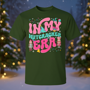 Camiseta Navideña Rosa 'En Mi Era de Cascanueces' de Nutcracker Squad para Promociones - Product Image 3