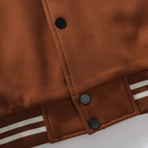 Veste universitaire personnalisée pour hommes avec manches en cuir brodées Veste Letterman d'hiver en tricot de haute qualité - Product Image 6