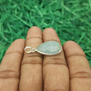Colgante artesanal bohemio de Aguamarina de Plata de Ley 925, colgantes de diseñador de piedra principal de diamante, piedras preciosas naturales, estilo bohemio - Product Image 2