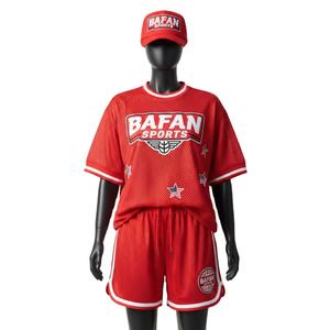 Conjunto corto de malla ligera para mujer, tela atlética de poliéster de primera calidad, 180 GSM, con logotipo personalizado. Conjuntos para mujer 100% algodón. - Product Image 1