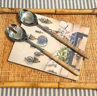 Juego de Cuchara y Tenedor para Ensalada Hechos a Mano en Crafts Village, Ecológicos, con Mango de Metal Resistente, Aptos para Lavavajillas, Opciones de Color Personalizadas