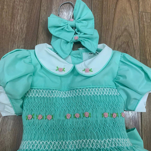 Robe en lin doux smocké faite à la main pour bébé filles Style décontracté pour le premier anniversaire de l'enfant en bas âge OEM Made in Vietnam - Product Image 1