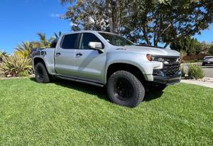 Chevrolet Silverado 1500 ZR2 4x4 2023, Impecable, Volante a la Derecha/Izquierda - Product Image 3