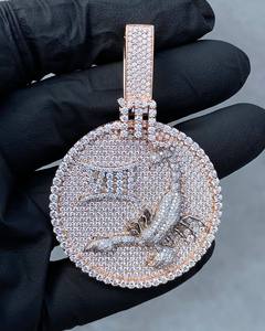 Iced Out Round Cut VVS Moissanite Diamond Pendant Hip-Hop Jewelry Pendant Regalo de boda para hombres 925 Sterling Silver - Product Image 4
