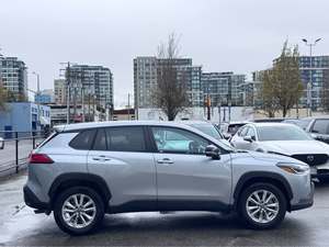 SUV crossover compacto usado 2025, nivel de equipamiento LE - Product Image 3