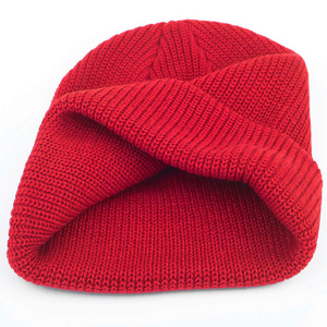 Vente en gros de bonnets d'hiver en tricot de couleur unie avec logo personnalisé bonnets d'hiver de bonne qualité en jacquard pour adultes à vendre - Product Image 4