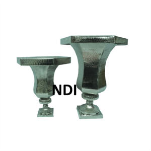 <b>Set</b> <b>Of</b> <b>3</b> Elegant Design Aluminium Flower <b>Vases</b> With Customized Size Unique Style Flower <b>Vases</b> for Home Decor Aluminium <b>Vases</b> - Product Image 3