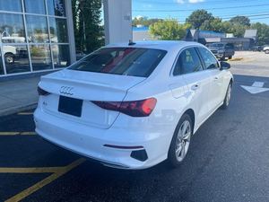 Blanc utilisé 2023 Audi A3 40 TFSI Premium FWD avec roues chromées sièges en tissu système de navigation démarrage à distance toit ouvrant - Product Image 3