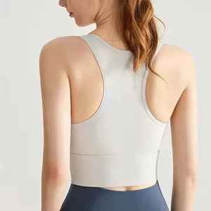 บราออกกำลังกายสำหรับผู้หญิง ไซส์ผู้ใหญ่ น้ำหนักเบา รองรับได้ดี ไร้ตะเข็บ คอทรงยู สีพื้น แห้งเร็ว - Product Image 6