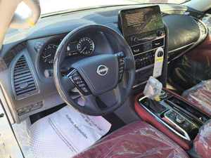 BUENA OFERTA PARA UN Nissan Patrol LE Platinum V8 SUV USADO - Product Image 3