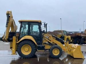 Chargeuse-pelleteuse CAT 424F d'occasion, modèle 2024, entraînement hydraulique haute efficacité, capacité de charge nominale de 8 tonnes - Product Image 5