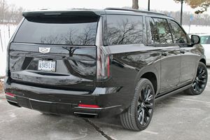 Cadillac Escalade ESV 4WD Sport Platinum Usado 2025 - Product Image 3