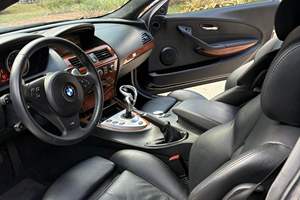 BMW M6 Coupé 2007 Usado, 19300 Millas, Motor V10, Techo de Fibra de Carbono, Mayormente Usado en Clima Cálido - Product Image 4