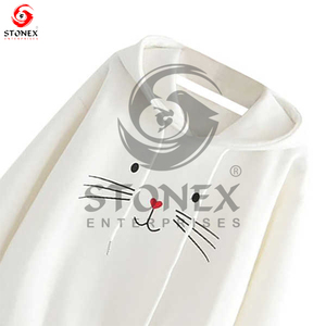2025 nuevo diseño Super Hoodie ropa informal para mujer estampado sólido en blanco temporada de otoño Sudadera con capucha para mujer - Product Image 2