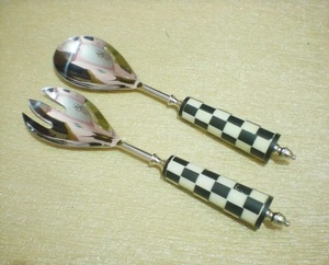 Juego de servidor de ensalada de acero inoxidable Premium con elegantes asas decorativas hechas a mano para una cena elegante, vajilla entretenida - Product Image 2