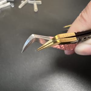 Muestra Gratuita de Navidad, Juego de 5 Pinzas Profesionales de Acero Antiestático con Punta Lisa y Duradera de 10 mm para Extensión de Pestañas, OEM/ODM - Product Image 6