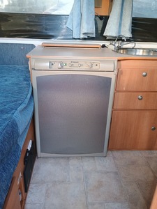 Caravana Teardrop para 2 Personas, Mini Remolque de Gran Calidad, Compre una Caravana Teardrop con Certificado CE 2024 de Austria, Lista para Exportar - Product Image 6