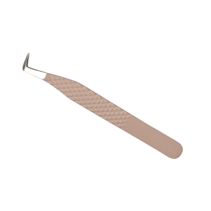 Nouvelle pince à cils personnalisée en acier inoxydable, pince à cils à pointe pointue et incurvée de couleur personnalisée - Product Image 3