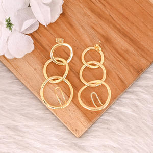 Venta al por mayor Lote 25 Pares de Diseño Único Latón Chapado en Oro Largo Declaración Stud Pendiente Joyería de Moda para Mujeres para Fiestas - Product Image 4