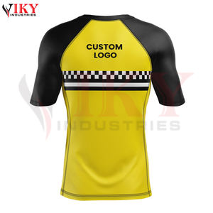 Camiseta de Protección Solar para Adultos, Nueva, Moderna y Cómoda, en Contraste de Color Negro y Amarillo, Fabricada en Poliéster/Nailon con Impresión por Transferencia de Calor - Product Image 2