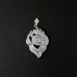 Kriaa AD colgante chapado en rodio con diamante de corte esmeralda estilo religioso encanto joyería perla Material número patrón-1202189 - Product Image 1