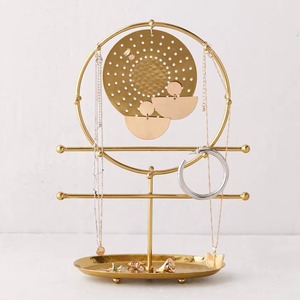 Soporte de joyería de oro de diseño Redondo, perfecto para exhibir anillos, pendientes y pulseras, ideal para decoración del hogar y regalos - Product Image 1