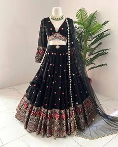 Conjunto negro Lehenga Chaniya Choli para mujer, secuencia de bordado de trabajo pesado, estilo tradicional para fiesta de novia, venta al por mayor a granel - Product Image 2