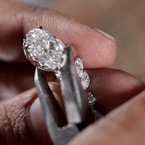 18K oro blanco sólido lágrima accesorios nupciales de la boda por encargo Hip Hop joyería de las mujeres hechas a mano de laboratorio pendientes de diamantes - Product Image 2