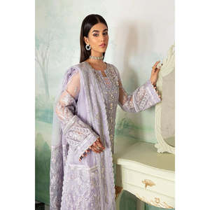 ชุดสูทผู้หญิง Gulaal Luxury Embroidered Lawn Edition'25-LIANA สองสี รุ่น TC-742 - Product Image 4
