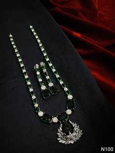 À la mode et fantaisie style indien américain diamant clouté collier avec boucles d'oreilles ensemble de bijoux pendentif ensemble pour femmes et filles - Product Image 3