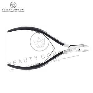 Beauty Concept International OEM Service Cutticle Nail Nipper Precio al por mayor Material de acero hecho en Pakistán para uso con los dedos - Product Image 2