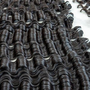 ผมมนุษย์หยักศกธรรมชาติแบบ100% ผมมนุษย์เวียดนามแบบไม่ผ่านการแปรรูป - Product Image 1