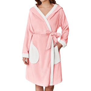 Bata de baño de lujo Premium unisex con bolsillo frontal logotipo personalizado Material de seda Hotel Combo nuevo diseño ropa de dormir para hombres y mujeres - Product Image 6