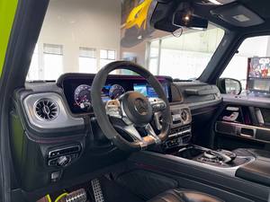 IMPRESIONANTE Me-rc-ed-es-Be-nz G63 AMG SLS E-CELL 2019 CON TRANSMISIÓN AUTOMÁTICA V6 - Product Image 2