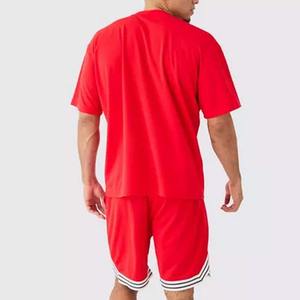 Camiseta de algodón de alta calidad con cuello en V para hombre, conjunto de pantalones cortos con estampado de baloncesto, el mejor Material Vintage personalizado OEM para verano informal - Product Image 5