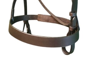 Brida de cuero genuino hecha a mano, juego de tachuelas de equipo de equitación asequible y duradero, juego de tachuelas ajustables de alta calidad más vendido - Product Image 3