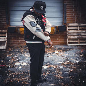 Chaqueta Universitaria al por Mayor, Chaqueta Universitaria Personalizada con Cuerpo de Lana y Mangas de Cuero Genuino - Product Image 1